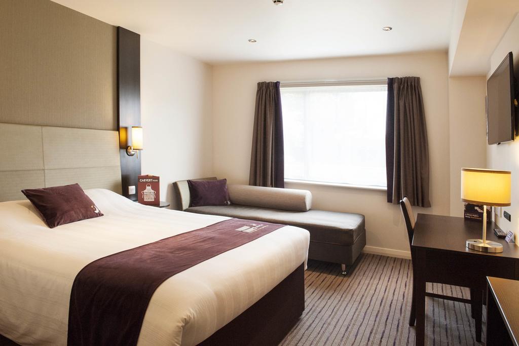 Premier Inn Tring Cameră foto