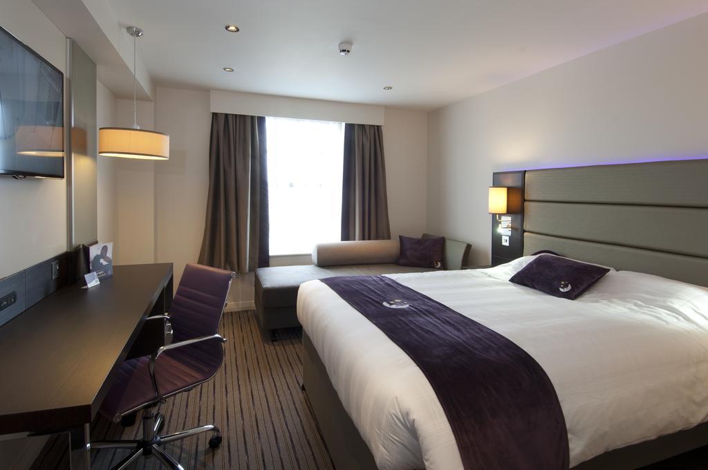 Premier Inn Tring Cameră foto